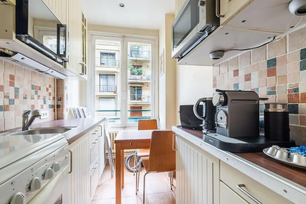 Studio#porte Dauphine#avenue Foch#2pers. *